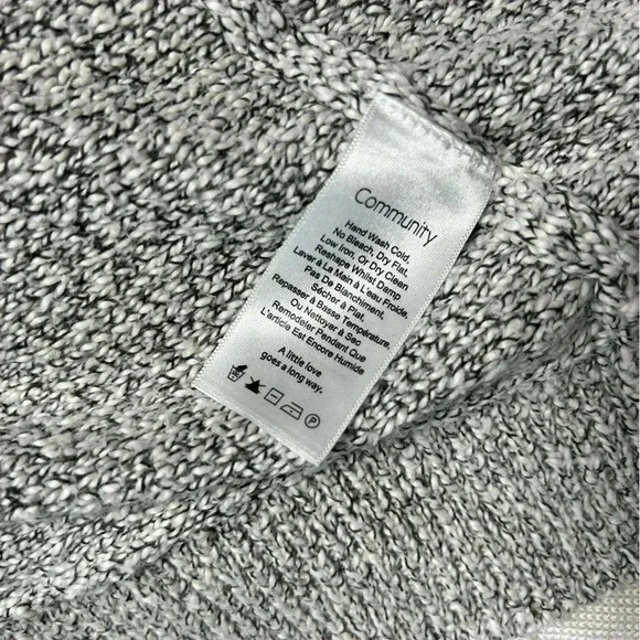 Aritzia - Community  Cardigan - Picture 5 of 6